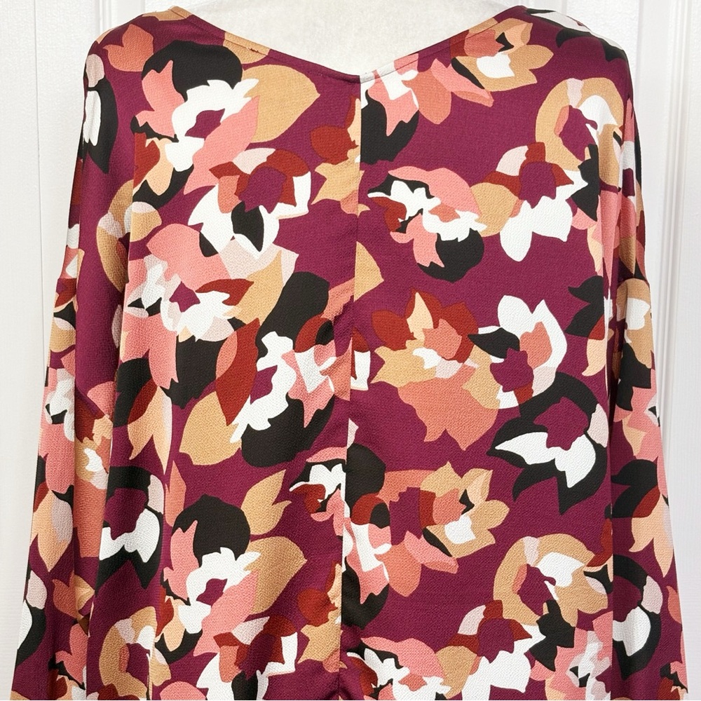 NWT Bar III Burgundy Red Abstract Floral Long Sleeve Blouse 2X - Picture 15 of 16